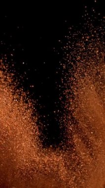 Süper Yavaş Hareket Detaylı Çamur Patlaması. Yüksek Hız Sineması Kamerası 'nda 1.000 fps hızla çekilmiştir.