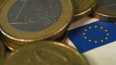 50 Euro Bill ve birçok paralar aşırı yakından. İş kavramı