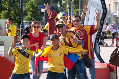 Moskova, Rusya - 16 Haziran 2018: Kolombiya futbol taraftarları kırmızı Meydanı Moskova. Futbol Dünya Kupası