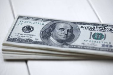 ABD Doları. 100 dolar faturaları