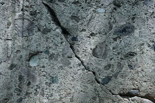 Riss Auf Der Oberfläche Des Steins Nahaufnahme Hintergrund — Stockfoto