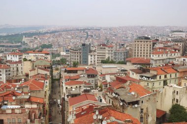 İstanbul, Türkiye - 15 Mayıs 2019: Galata Kulesi'nin gözlem güvertesinden İstanbul manzarası.