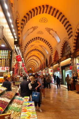 İstanbul, Türkiye - 17 Mayıs 2019: Mısır Çarşısı'nın içi