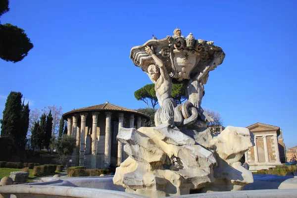 Roma Itália Dezembro 2018 Fonte Dos Tritões Templo Hércules Victor — Fotografia de Stock