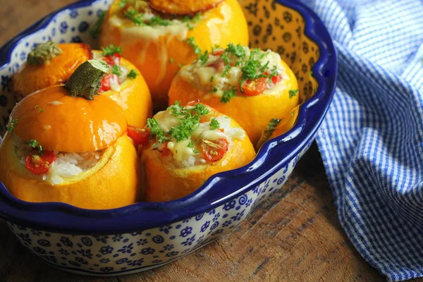 Round zucchini stuffed with rice and mozzarella — Stock Photo, Image