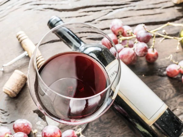 Copa Vino Botella Vino Uvas Sobre Fondo Madera Degustación Vinos — Foto de Stock