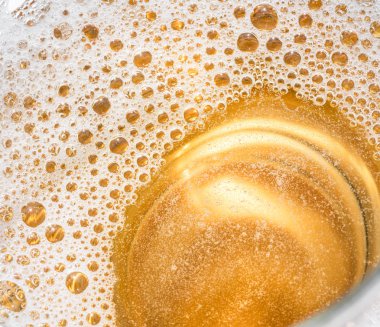 Bardak bira. Lager bira veya light bira Üstten Görünüm.