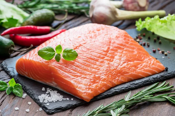 Fresh Salmon Fillet Black Cutting Board Herbs Spices — Stock Photo, Image