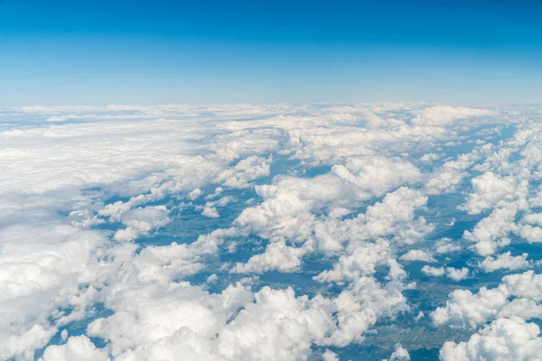 Solstrålar Den Molniga Himlen Naturbakgrund — Stockfoto