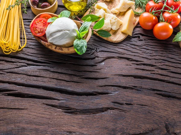 Různé Potraviny Dřevěný Stůl Pohled Shora — Stock fotografie