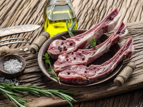 Raw Lamb Chops Garlic Herbs Old Wooden Table — Stock Photo, Image