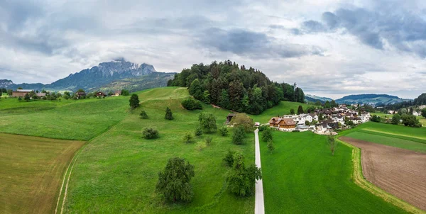 Falu Horn Mount Pilatus Svájc Május 2018 Táj Falu Hegyek — Stock Fotó