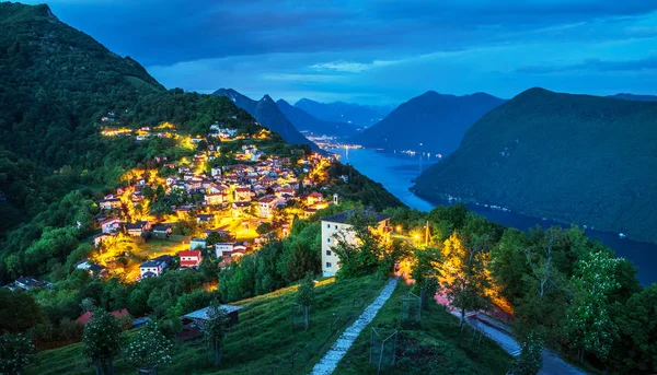 Dorp Van Zwitserland Mei 2018 Uitzicht Vanaf Monte Bre Berg — Stockfoto