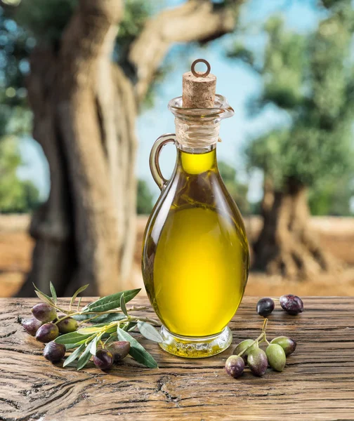 Olive Oil Berries Wooden Table Olive Tree — Stock Photo, Image