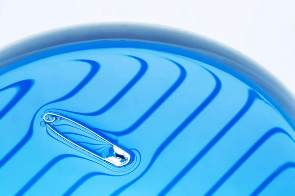 Physical Experiment Pin Floating Water Surface — Stock Photo, Image