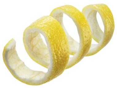 Limon kabuğu veya beyaz zemin üzerine limon twist. Dosyada, kırpma yolu.