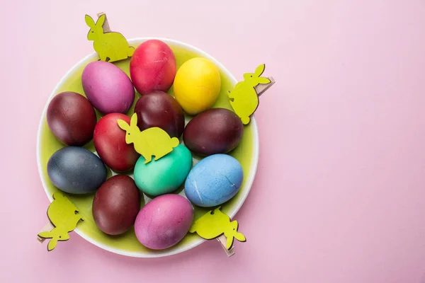 Colorful Easter eggs as an attribute of Easter celebration. Pink — Stock Photo, Image