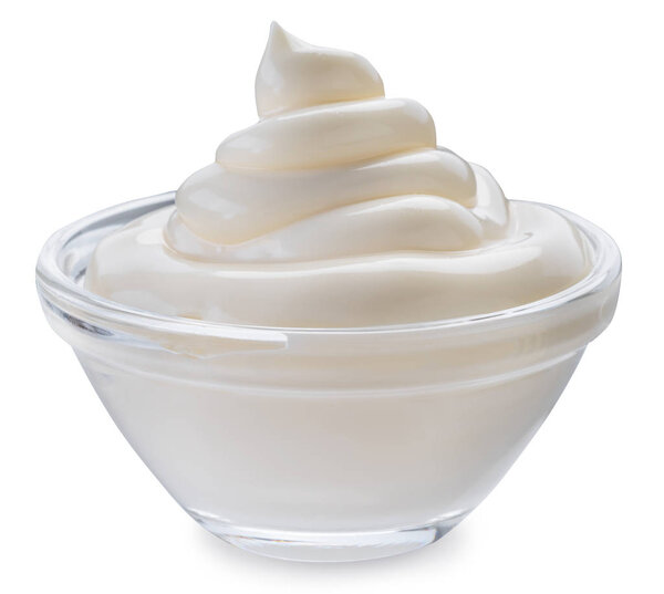 Майонез кружится в стеклянной чаше. Обрезной путь
.