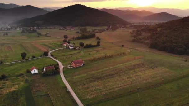 Večerní Krajina Západem Slunce Krásnými Horami Pohled Ptačího Pohledu Chorvatsko — Stock video