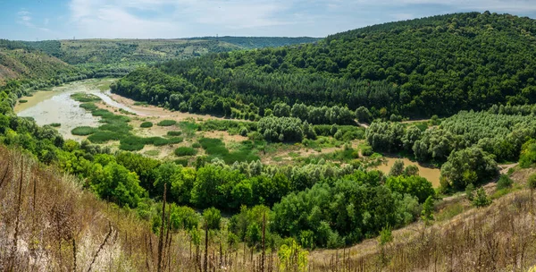 Beatuful Krajobraz Przyrody Pobliżu Kitaygorod Outcrop Najdoskonalszy Zjazd Warstwy Sylurskiej — Zdjęcie stockowe