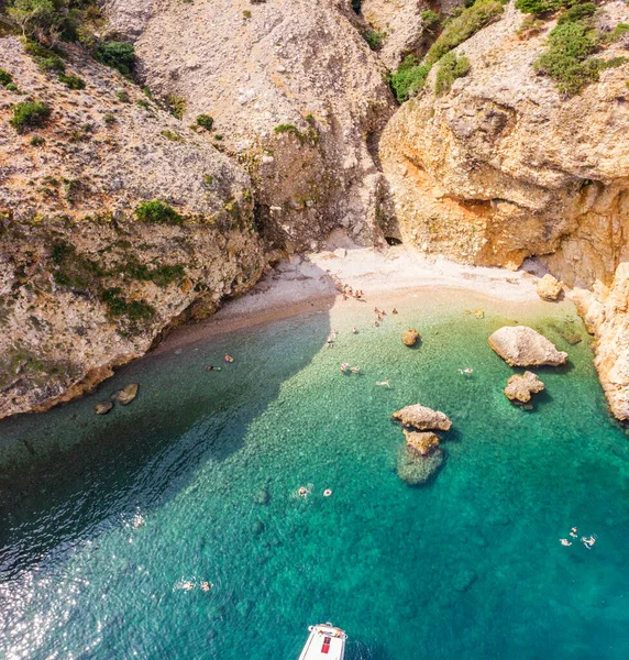 Vista Del Pájaro Bahía Costa Rocosa Del Mar Adriático Isla —  Fotos de Stock