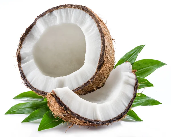 Gebarsten Kokosnoot Fruit Met Wit Vlees Een Stuk Kokosnoot Geïsoleerd — Stockfoto