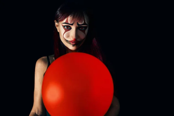 Close Portret Van Een Roodharige Meisje Met Kwaad Clown Make — Stockfoto