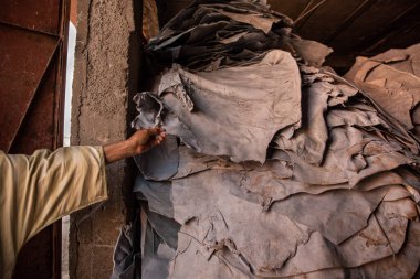Faslı bir avuç deri, dokunma, Fas, Marakeş