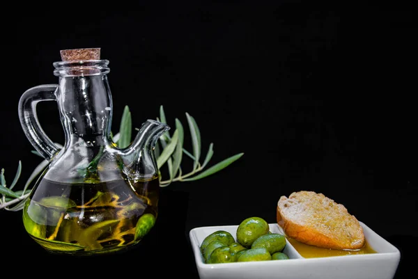 Aceite Oliva Virgen Puro Con Aceitunas Ramas Olivo Aceite Pan — Foto de Stock