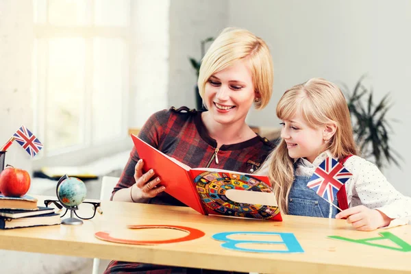 Pedagogo Inglese con Bambino — Foto Stock