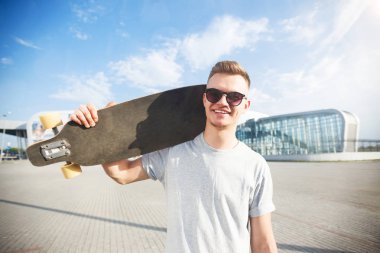 Adam Longboard tutar