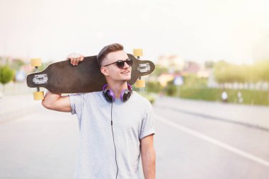 Adam Longboard tutar