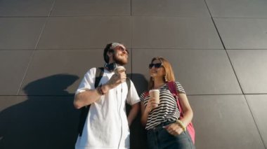 Duvar önce konuşmayı hipsters