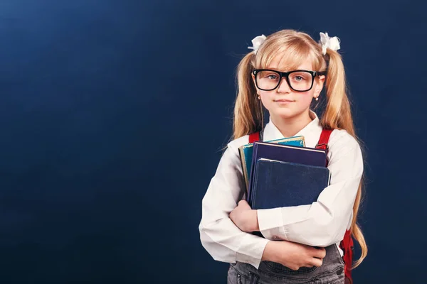 School Girl with Books — Stockfoto