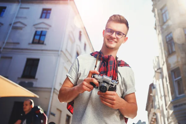 Hipster Boy haciendo foto — Foto de Stock