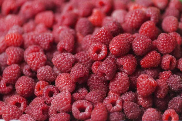 Zmeură proaspătă coaptă fructe de padure, vitaminele naturale — Fotografie, imagine de stoc
