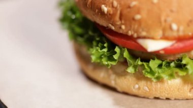 Burger görünümünü kapat
