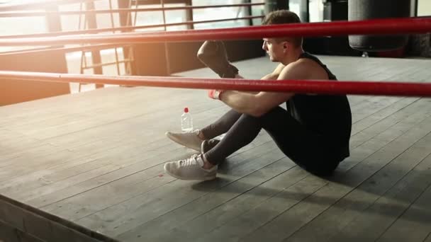 Boxeador en el ring — Vídeo de stock