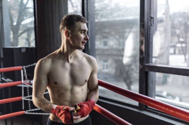 adam içinde belgili tanımlık çalmak