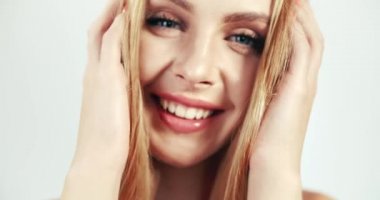 Saç Closeup Oynayan Kadın