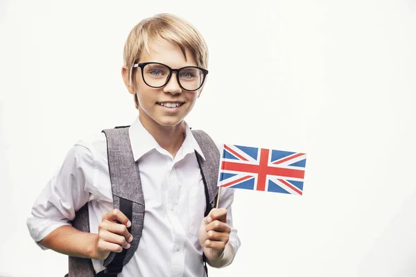 Pupil segurando bandeira britânica — Fotografia de Stock