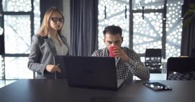 Ofis takım çalışma