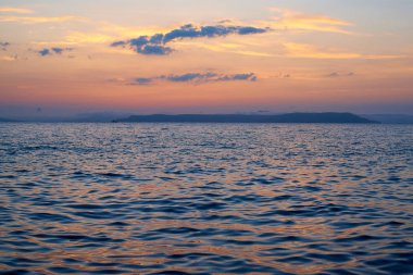 Deniz günbatımı yansıma