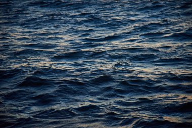 Deniz suyunun deseni yakın çekim görüntüsü