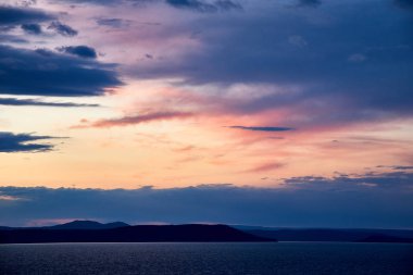 Deniz günbatımı yansıma