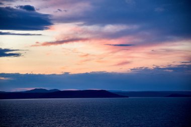 Deniz günbatımı yansıma