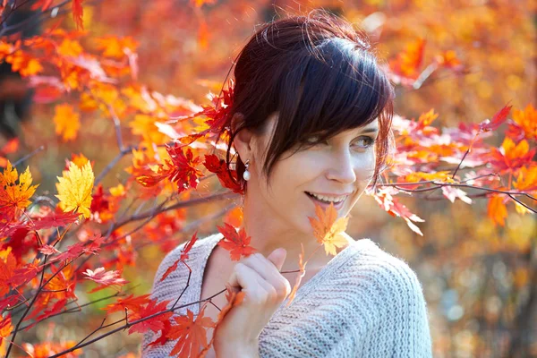 Portrait Beautiful Girl Orange Maple Leaves — Stock Photo, Image