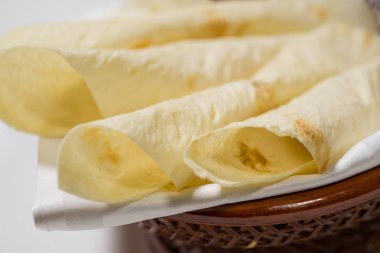 Tabak yakın görüntüsünde lezzetli yemek