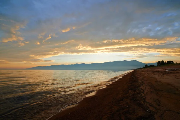 Hermosas Nubes Atardecer Mar —  Fotos de Stock