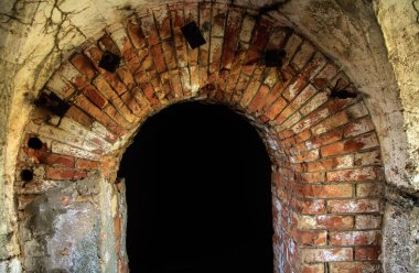 Dünya Savaşı'ndan saat giriş Karadeniz'de adada sığınakta